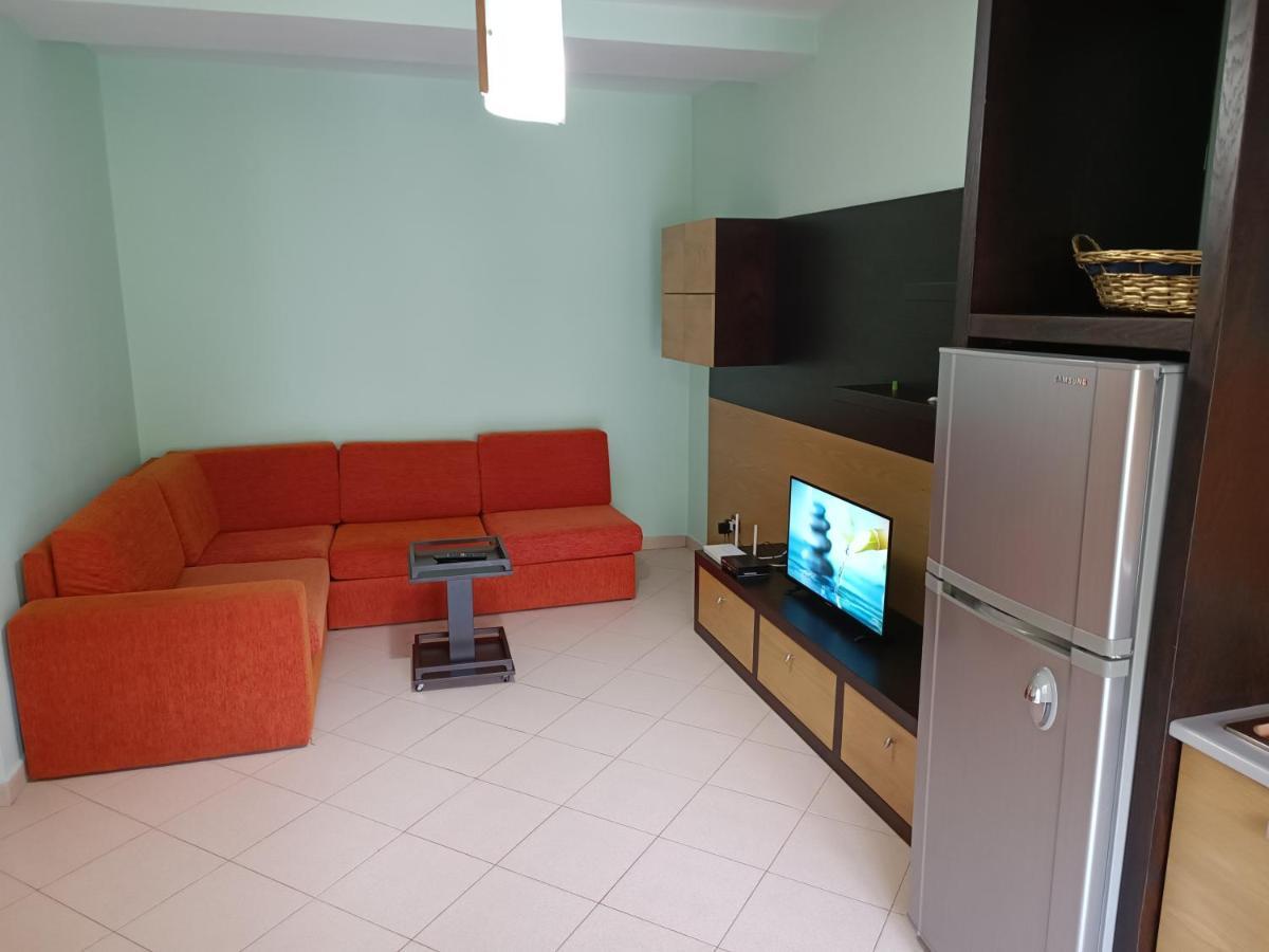 Family Beach 100 Square Metres Apartment Golem  Exterior foto
